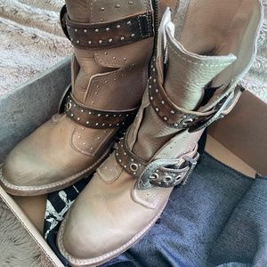 Freebird grey boots - size 7